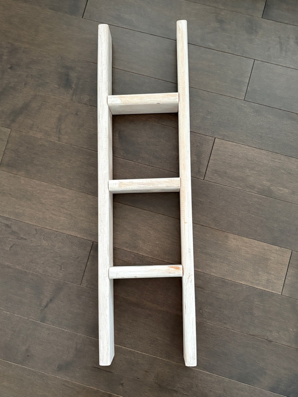Decorative Wooden Ladder Wall Decor, Whitewashed Farmhouse Accent Shelf, Vintage